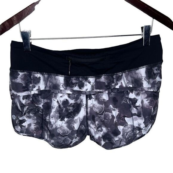 Lululemon rose print speed shorts size 6 - Picture 2 of 3